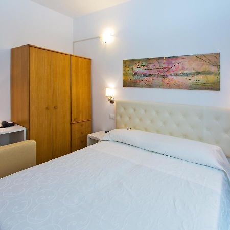 Hotel Maine Finale Ligure Exteriér fotografie